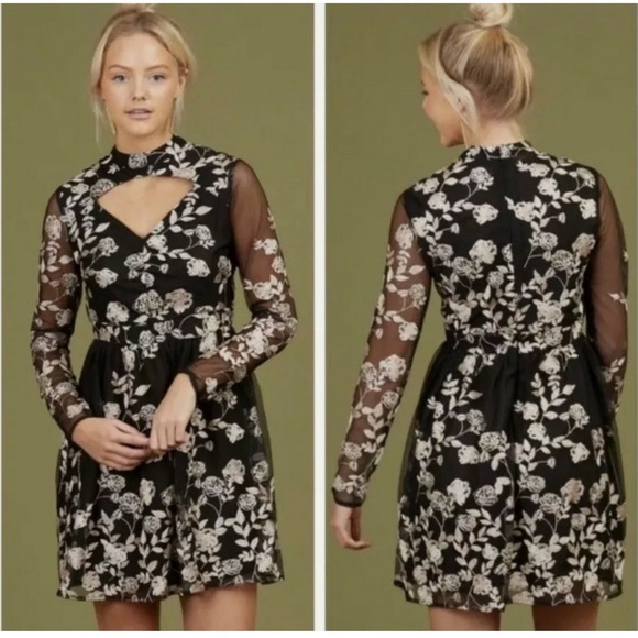 Altar'd State Malvern Black Rose Gold Floral Choker Neckline Mini Dress Party - Picture 1 of 13